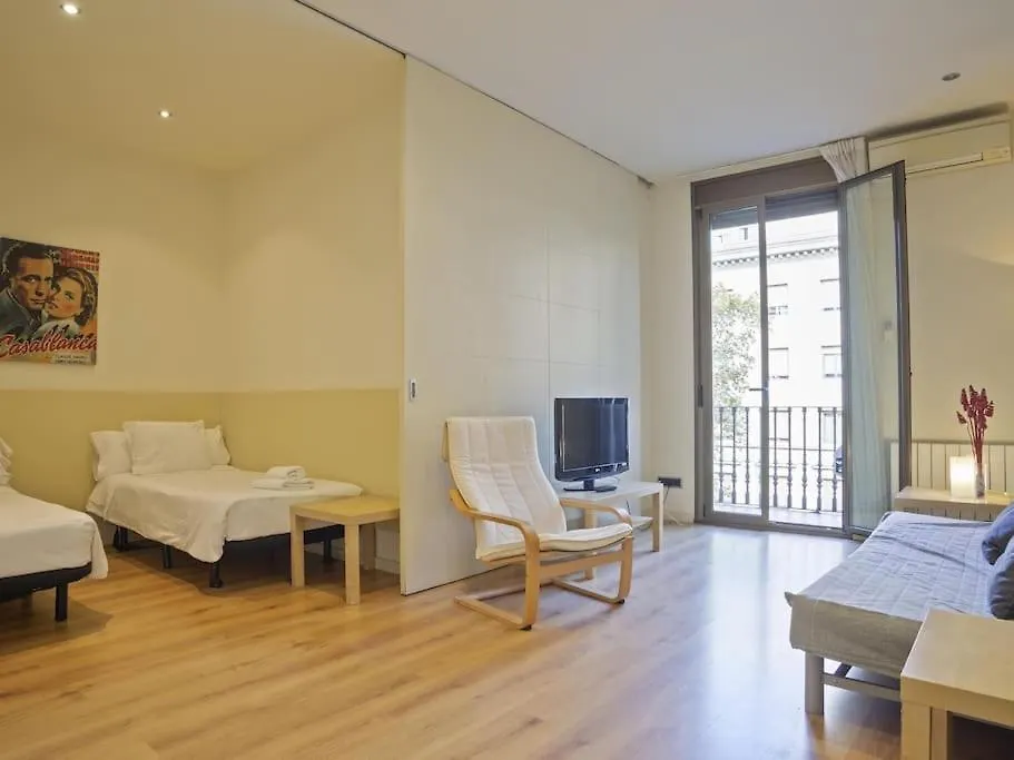 ¡Apartamento En El Centro De Barcelona!